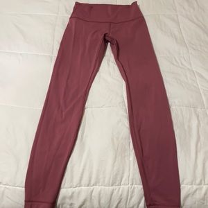Lululemon size 6 wonder unders